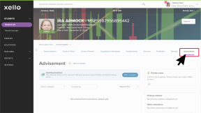 A student profile is open and the cursor is clicking the Advisement tab.